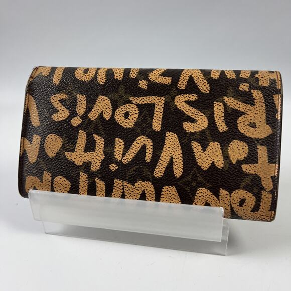 LOUIS VUITTON Monogram Graffiti Long Wallet - Picture 4 of 10